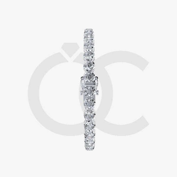 Bracelet with Natural Diamond on a White Gold