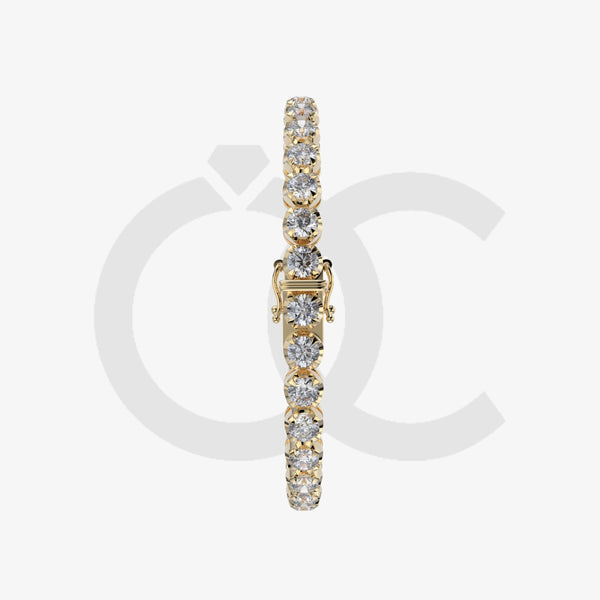 Bracelet with Lab Grown Diamond on a Yellow Gold