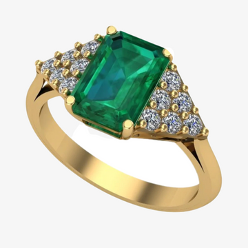 Luxurious Emerald & Diamond Ring